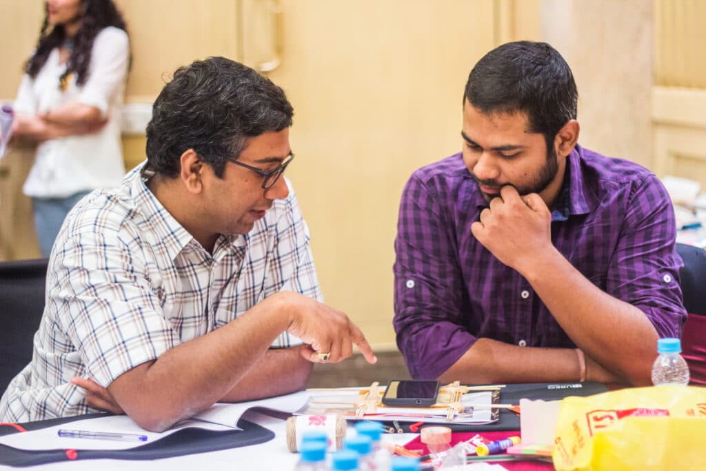 Participants collaborating at Hureo's workshop